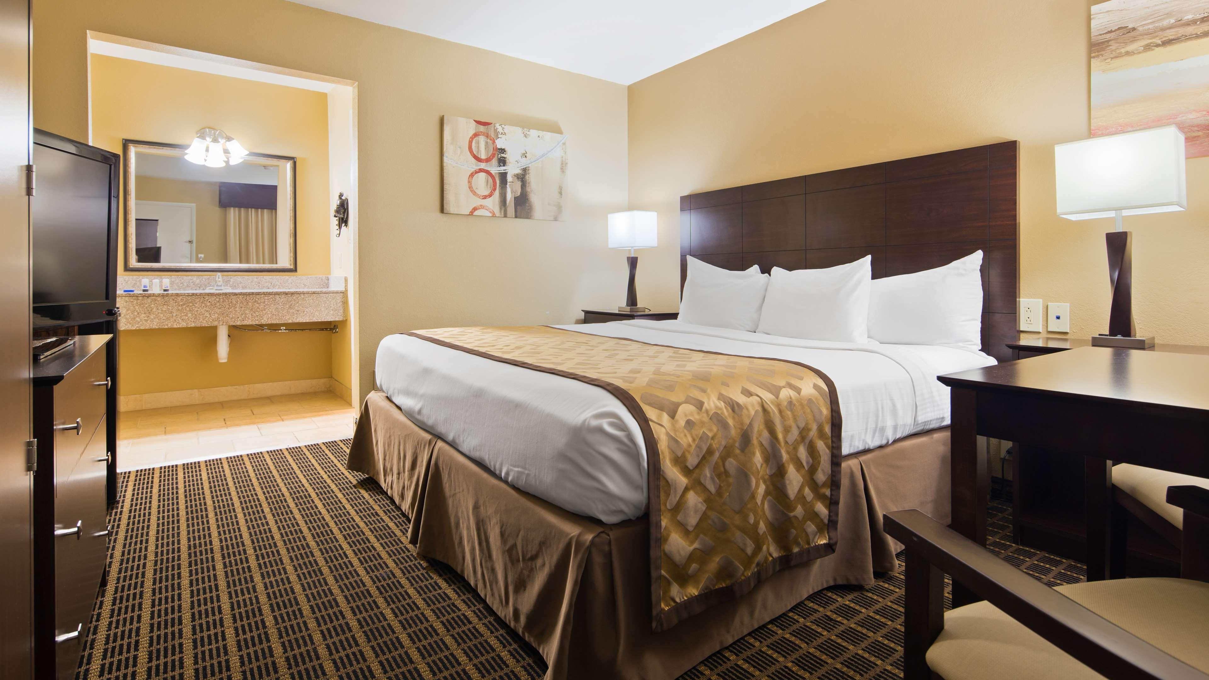 Best Western Green Tree Inn Clarksville  Exterior photo