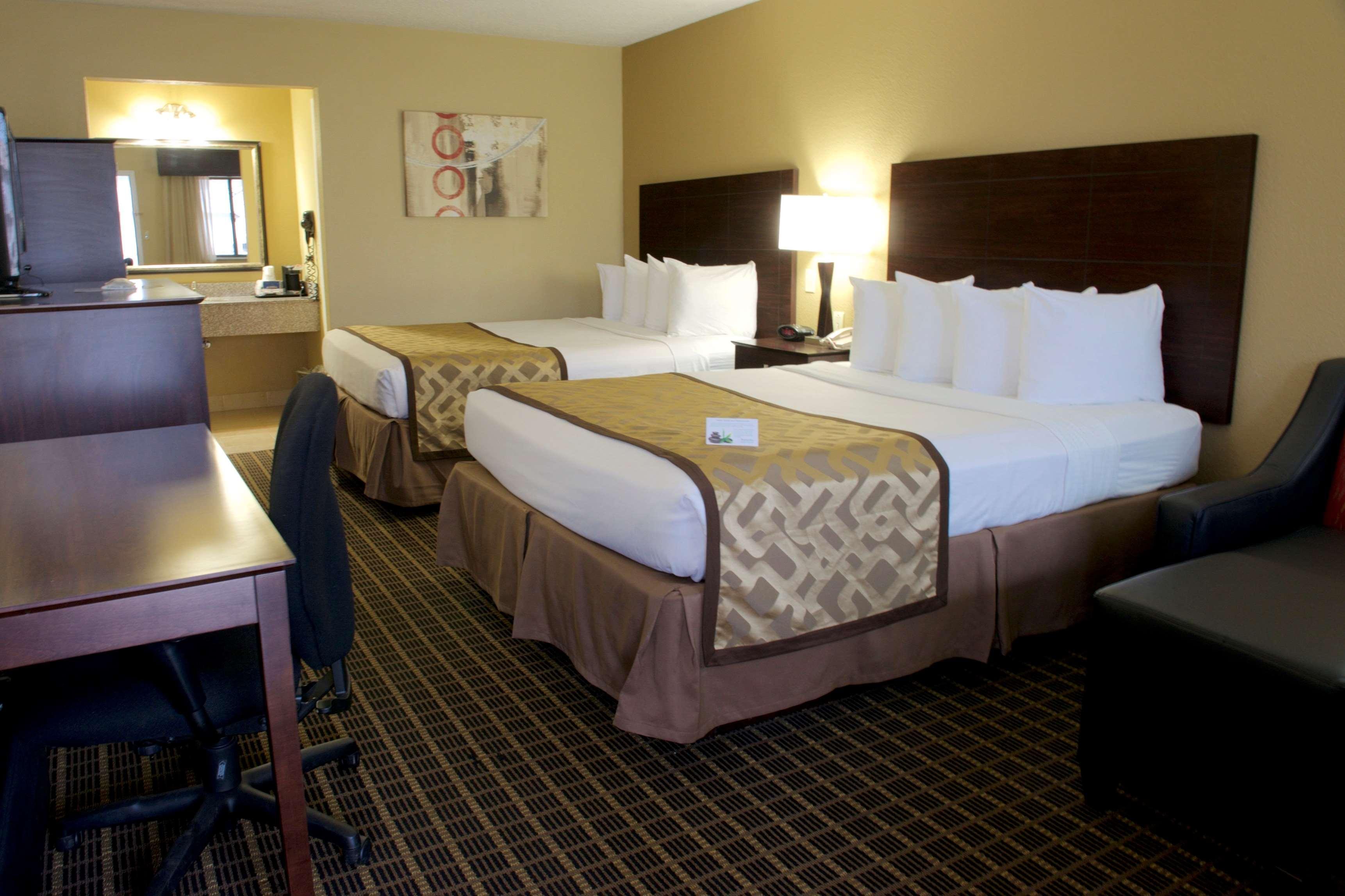 Best Western Green Tree Inn Clarksville  Exterior photo