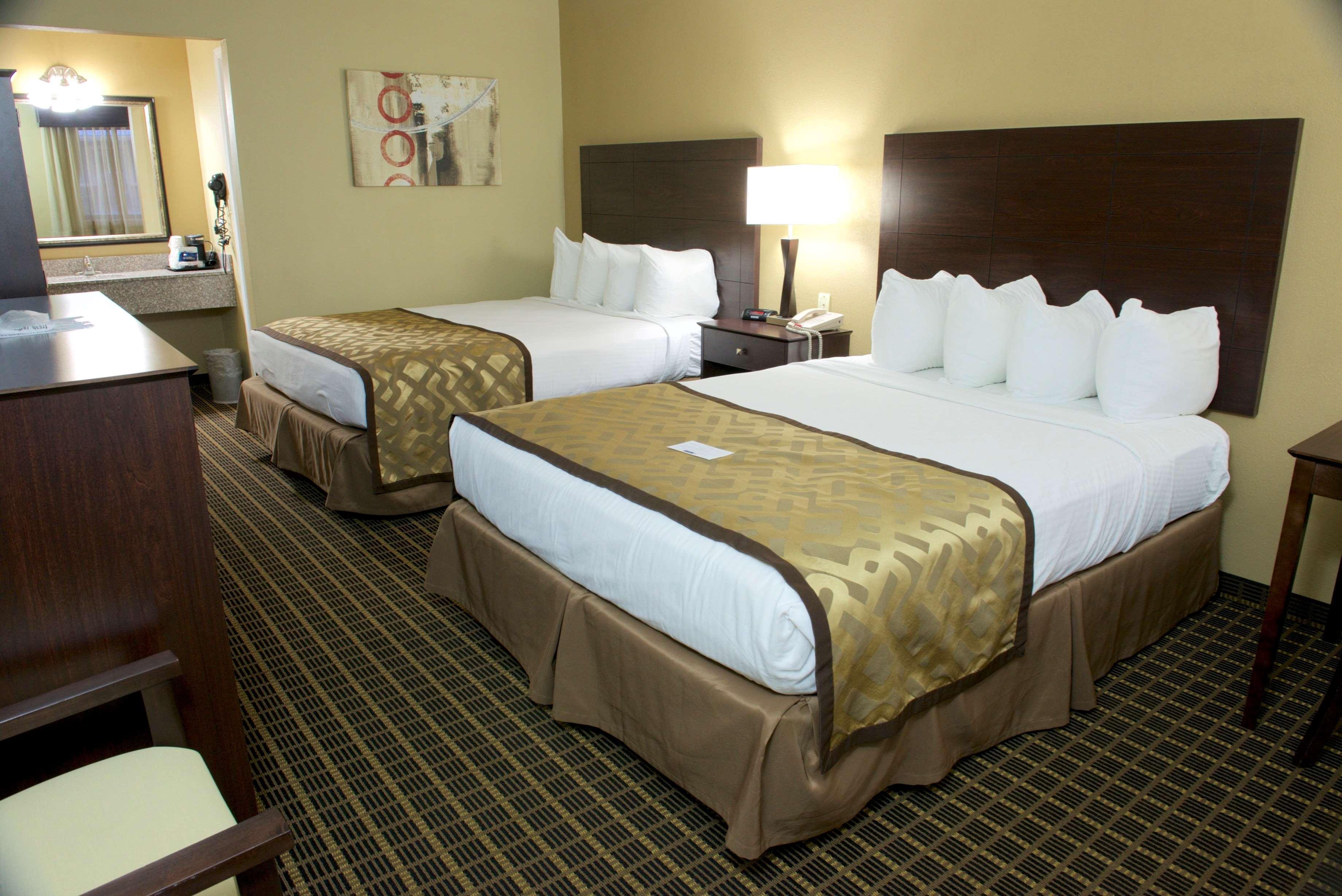 Best Western Green Tree Inn Clarksville  Exterior photo